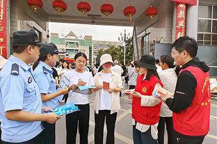 滕哈赫：为曼联踢球总是有很大压力，但若有自信这是最好的挑战